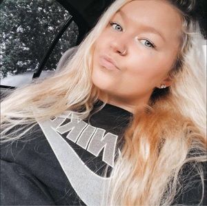 Meet your Posher, Hailey